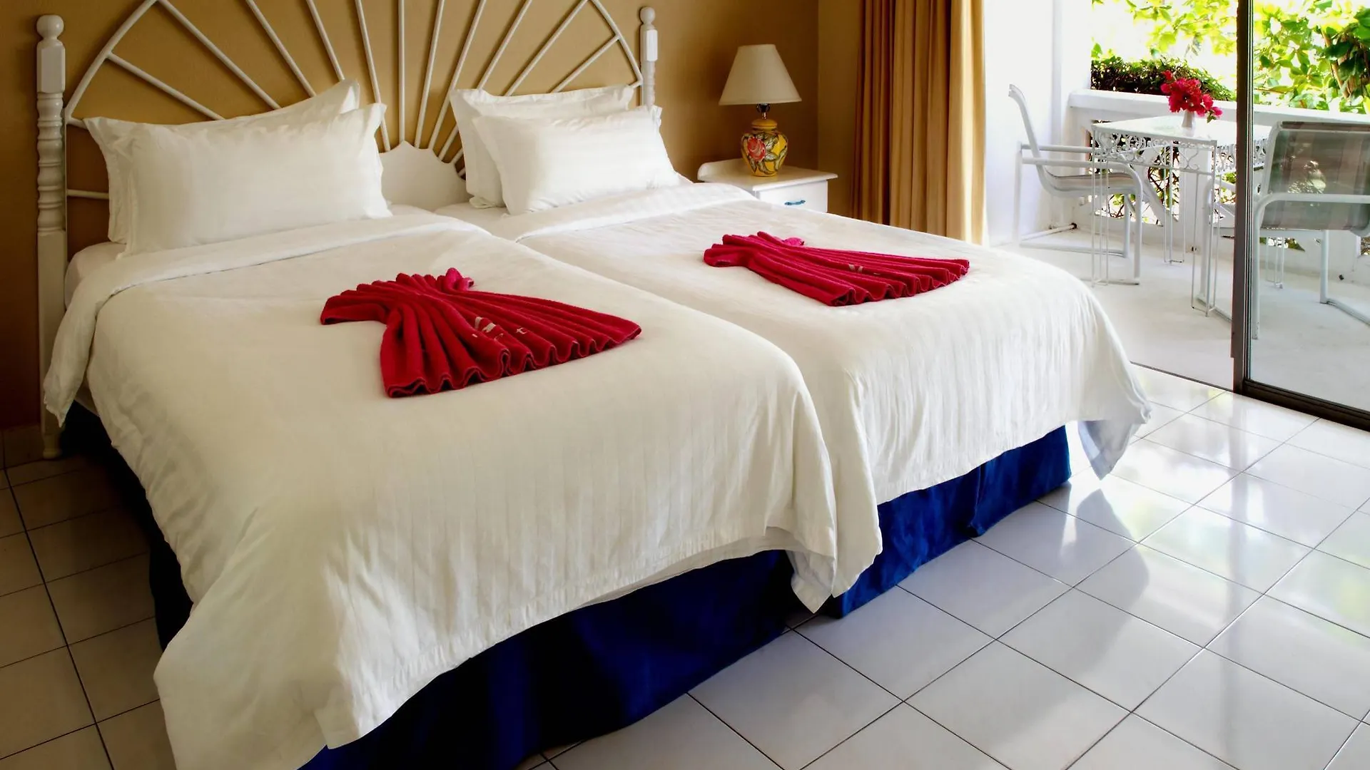 *** Resort Starfish Discovery Bay Holetown Barbados